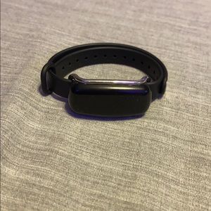 bond touch bracelet with extra band